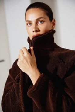 SELENA TEDDY COAT - 100350543 -Mango Fashion Shop S i1XVuivahhUmXtvZMs6CeKA 63586.1710760614