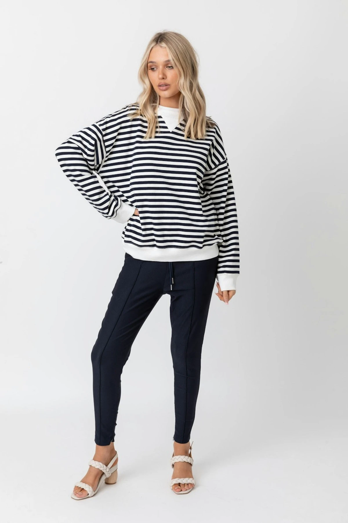 MACCAN 5 MACCAN - Image 5